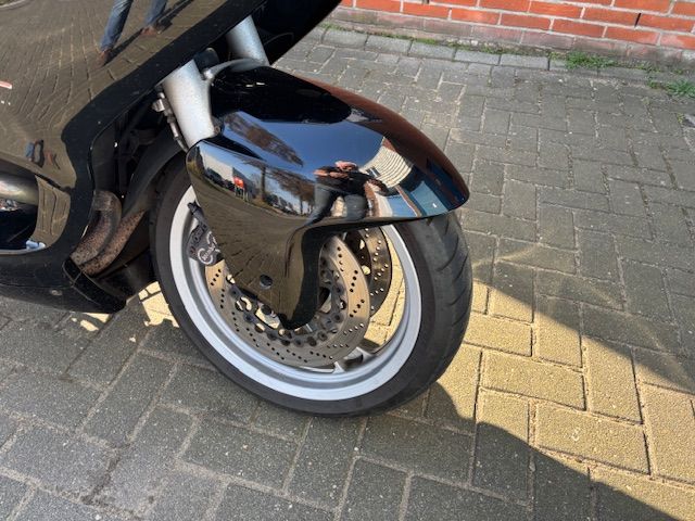 bmw - r-1100-rt