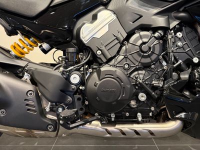 DUCATI DIAVEL V4 – foto 4
