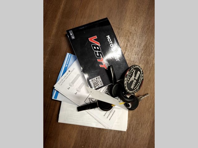 moto-guzzi - v-85-tt