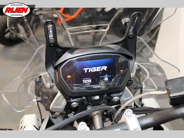 triumph - tiger-800-xrt