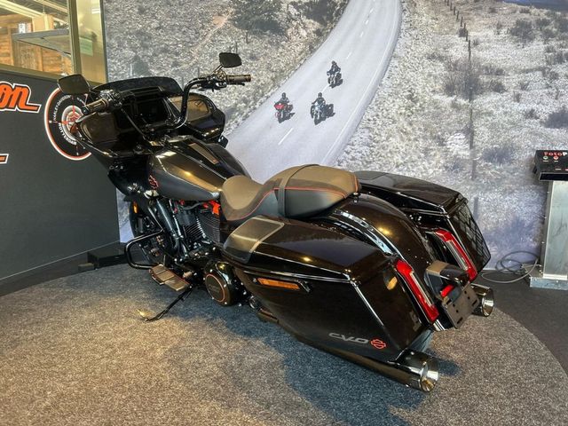 harley-davidson - road-glide-cvo-fltrxse