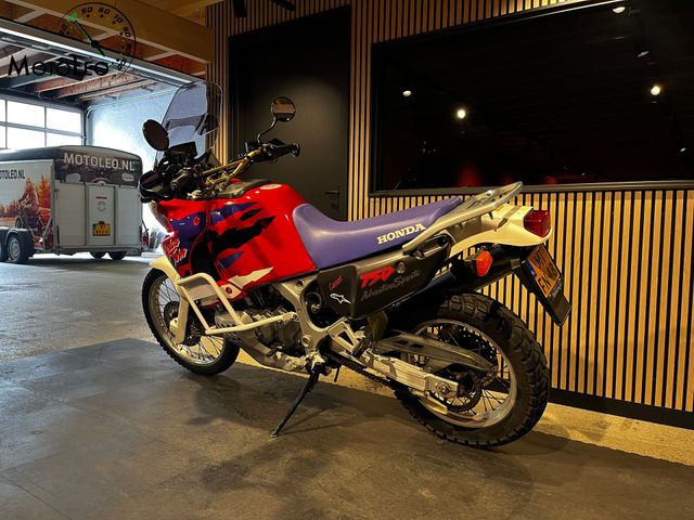 honda - xrv-750-africa-twin