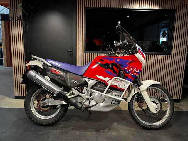 honda - xrv-750-africa-twin