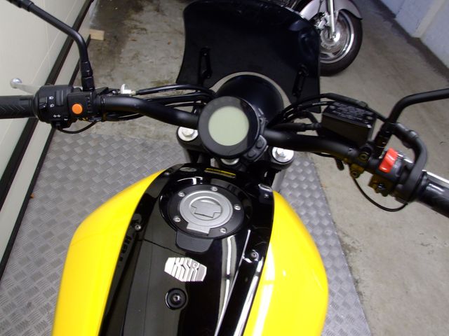 yamaha - xsr-700-abs