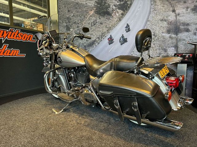 harley-davidson - road-king-classic-flhrc