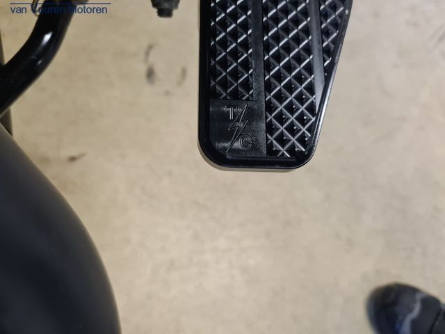 harley-davidson - street-bob-fxdb