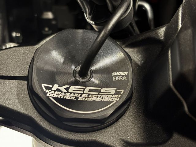 kawasaki - versys-1100-se