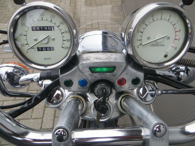 yamaha - xv-750-virago