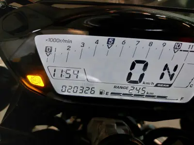 SUZUKI SV 650 – foto 4
