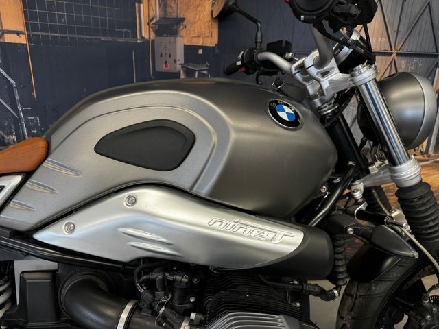 bmw - r-nine-t-scrambler