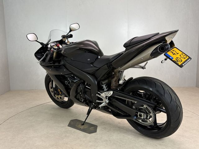 yamaha - yzf-r1