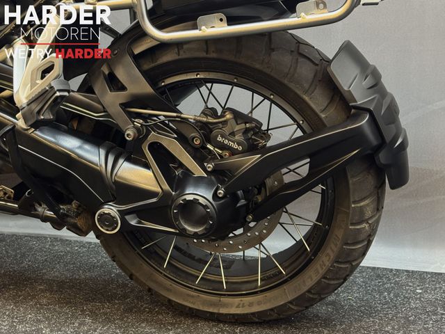 bmw - r-1250-gs-triple-black