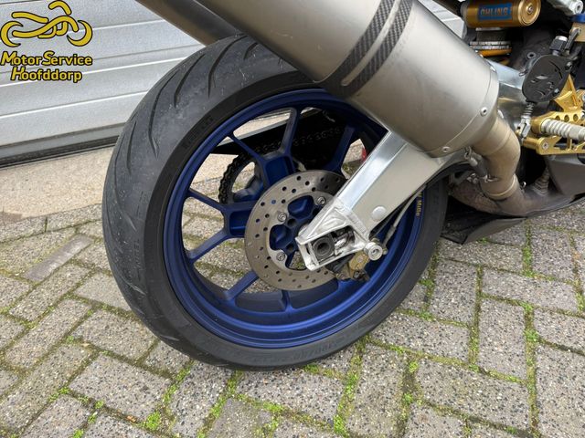 aprilia - rsv-1000-r-factory