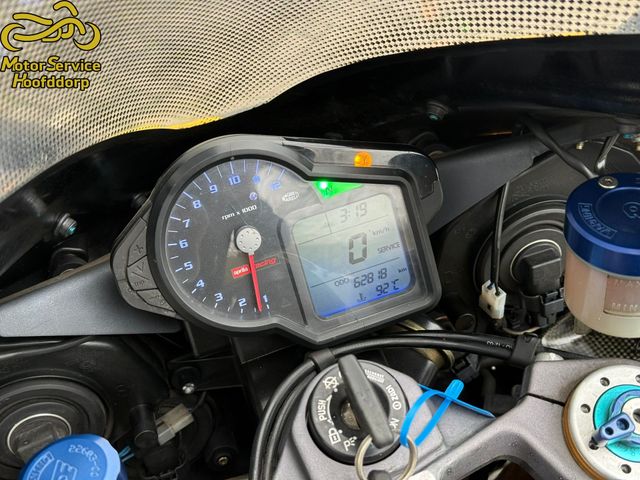 aprilia - rsv-1000-r-factory