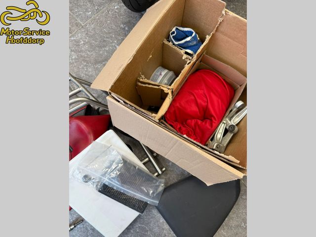 aprilia - rsv-1000-r-factory