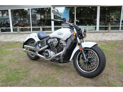 INDIAN MOTORCYCLE SCOUT – foto 4