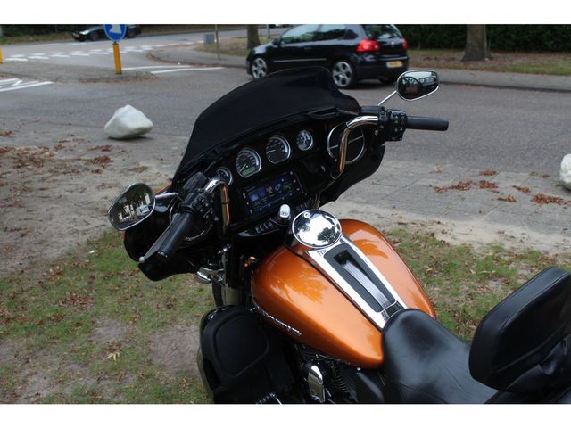 harley-davidson - electra-glide-ultra-classic-flhtcui