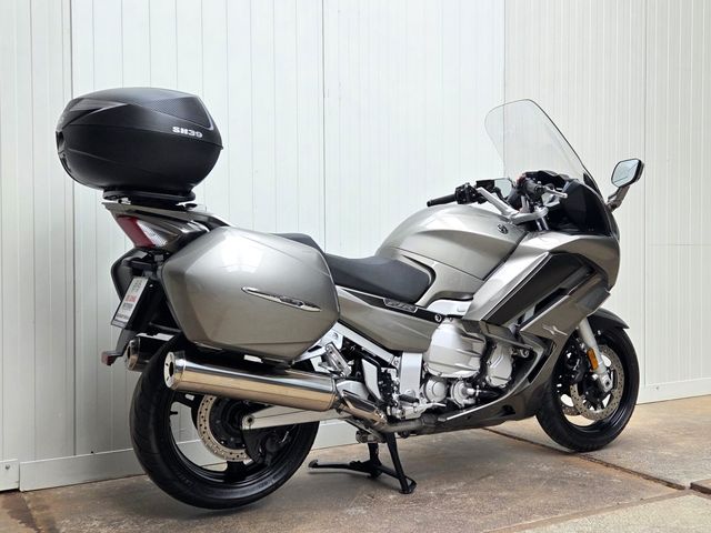 yamaha - fjr-1300