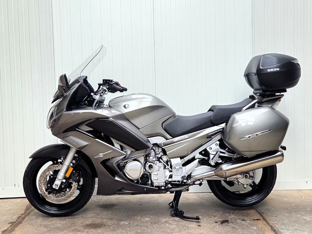 yamaha - fjr-1300