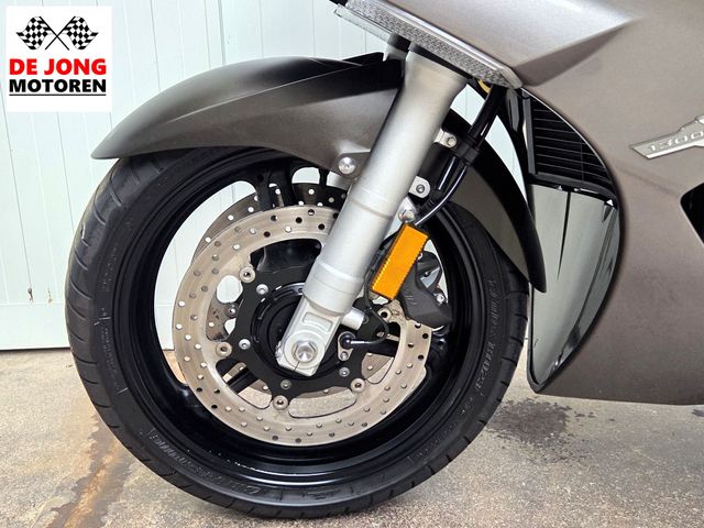 yamaha - fjr-1300