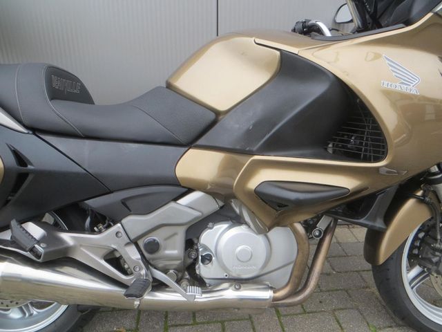 honda - nt-700-v-deauville