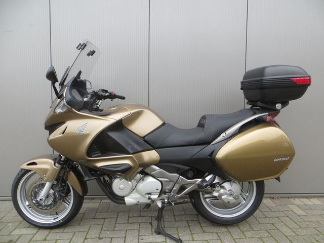 honda - nt-700-v-deauville