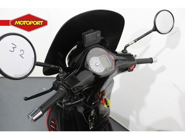 vespa - gts-250