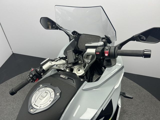 bmw - r-1300-rs