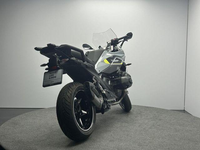 bmw - r-1300-rs