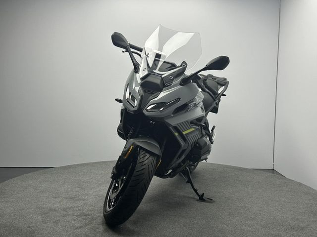 bmw - r-1300-rs