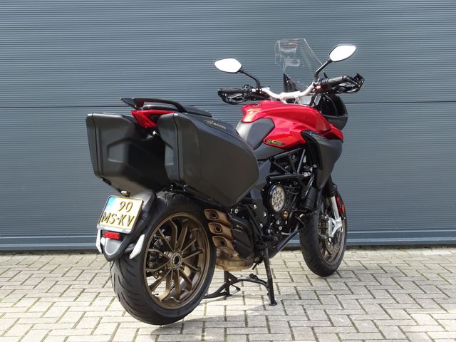 mv-agusta - turismo-veloce--800-lusso-scs
