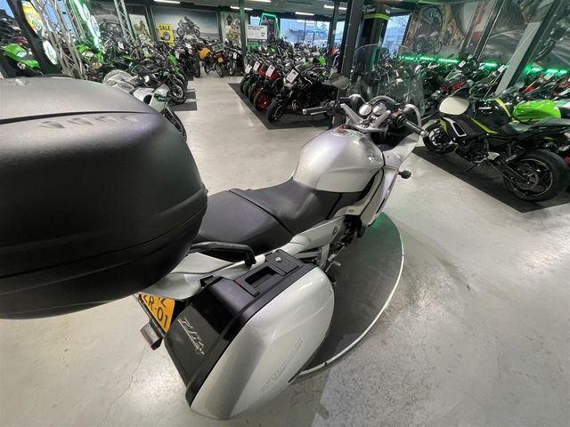 yamaha - fjr-1300