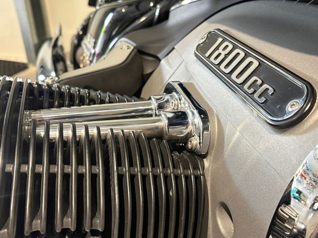 bmw - r-18