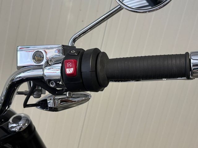 bmw - r-18