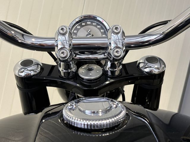 bmw - r-18