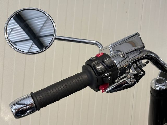 bmw - r-18