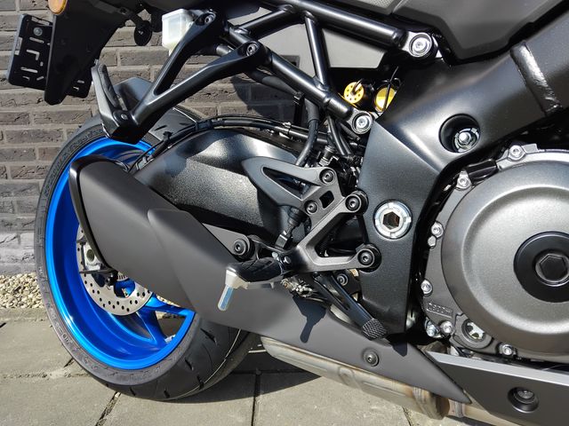 suzuki - gsx-s-1000-gx