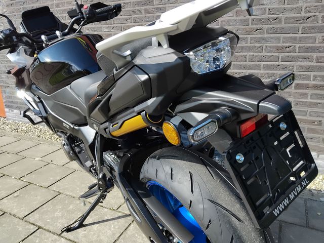 suzuki - gsx-s-1000-gx