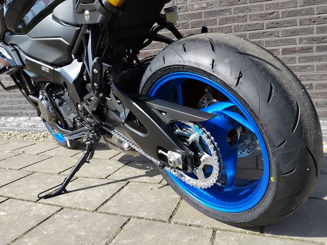 suzuki - gsx-s-1000-gx