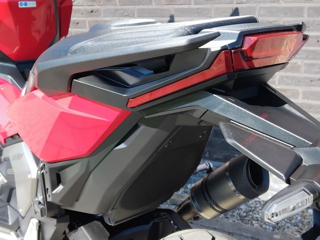 honda - x-adv