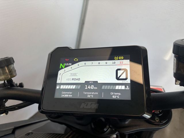 ktm - 1290-super-duke-r