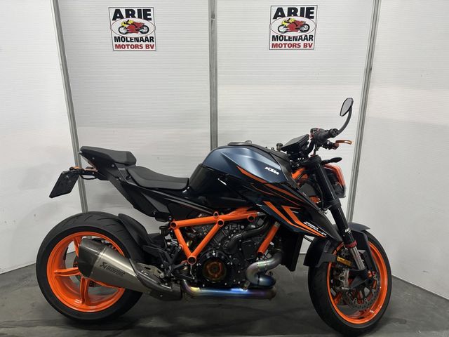 ktm - 1290-super-duke-r