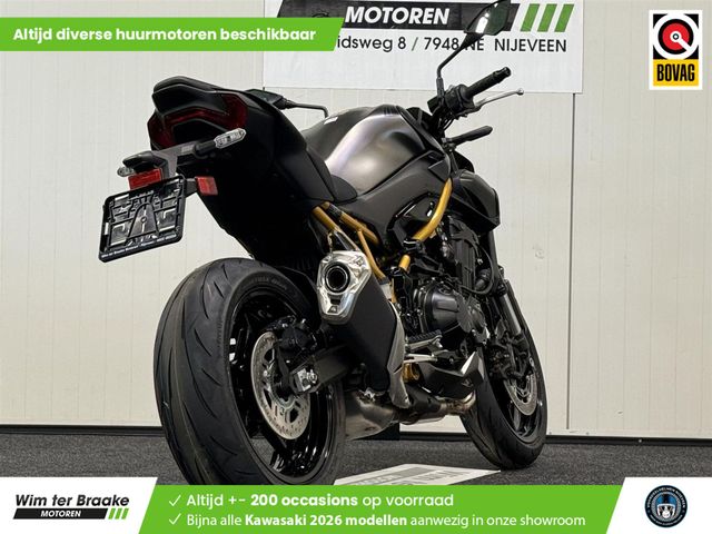 kawasaki - z900
