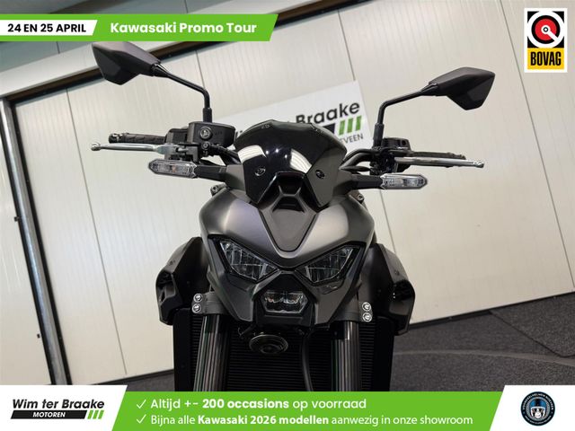 kawasaki - z900