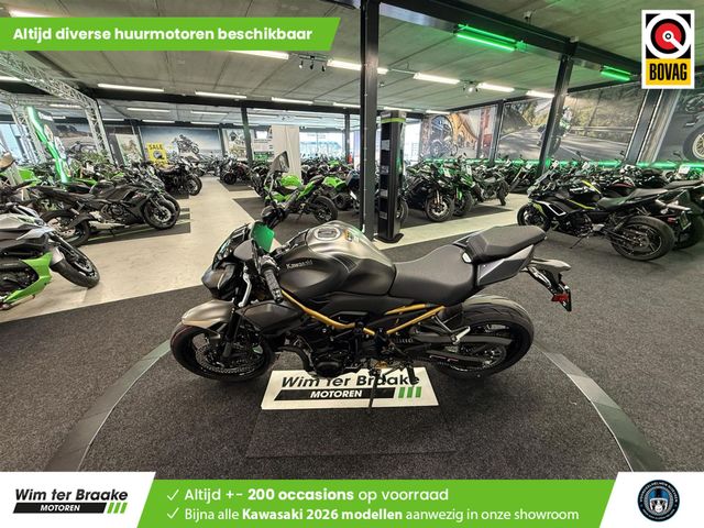 kawasaki - z900
