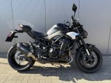 KAWASAKI Z900
