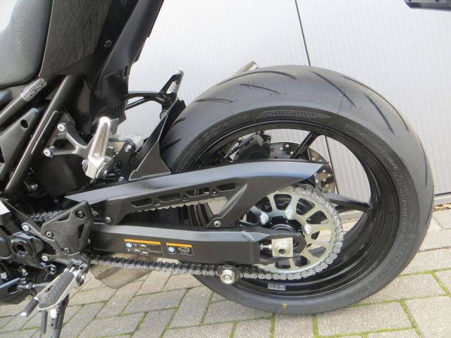 kawasaki - z900-performance