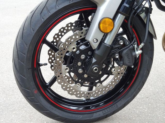 kawasaki - versys-650-abs