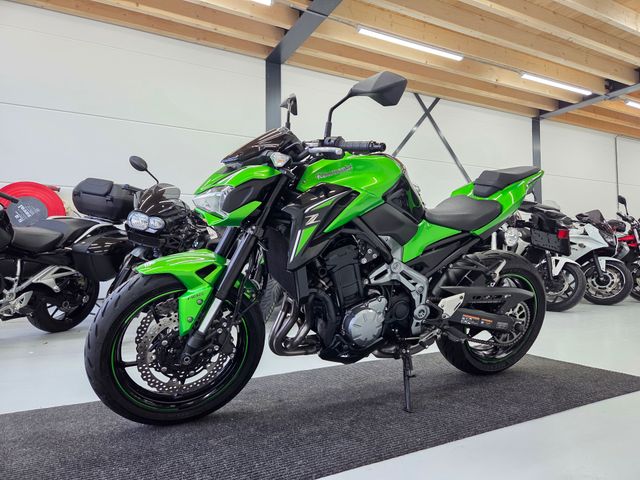 kawasaki - z900