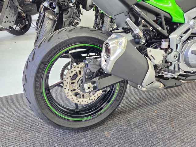 kawasaki - z900